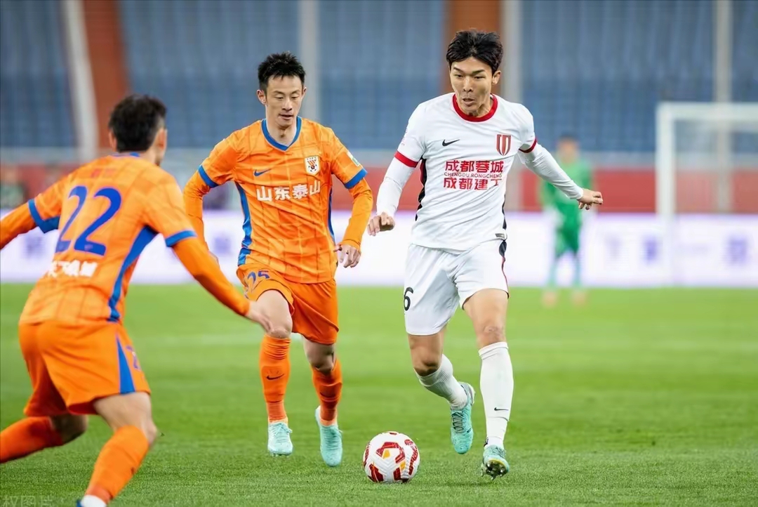 赛后CBA常规赛焦点战，山东泰山强势反弹，媒体盛赞，心理建设被强调(媒体人谈cba体测具体要求)