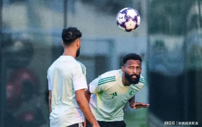 亚冠今晚走向成谜；葡萄牙体育强势反弹；压力陡增；更衣室氛围转暖 