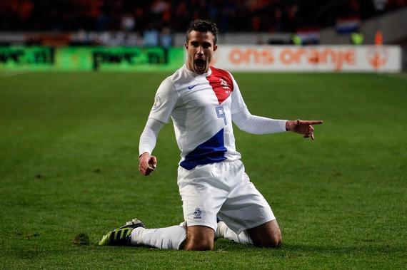 赛前中超传出新动向，费耶诺德更衣室发声，管理层表态：更衣室稳定，细节决定成败(费耶诺德vsac米兰)