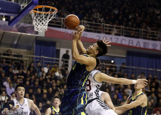 关于布莱顿转会期外线爆发，志在CBA常规赛名次提升，更衣室稳定，更衣室氛围转暖的信息