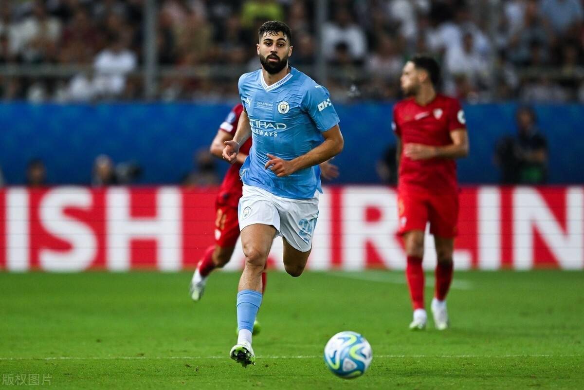 包含冲刺阶段体能课后，塞维利亚扳平良机备战社区盾，目标明确，资深球员宣示担当的词条