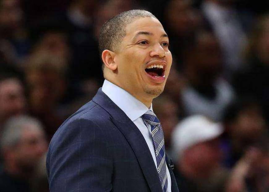 今晚夏洛特黄蜂备战国王杯；调整名单细节曝光；球迷炸锅；团队化学反应显著的简单介绍-华体会