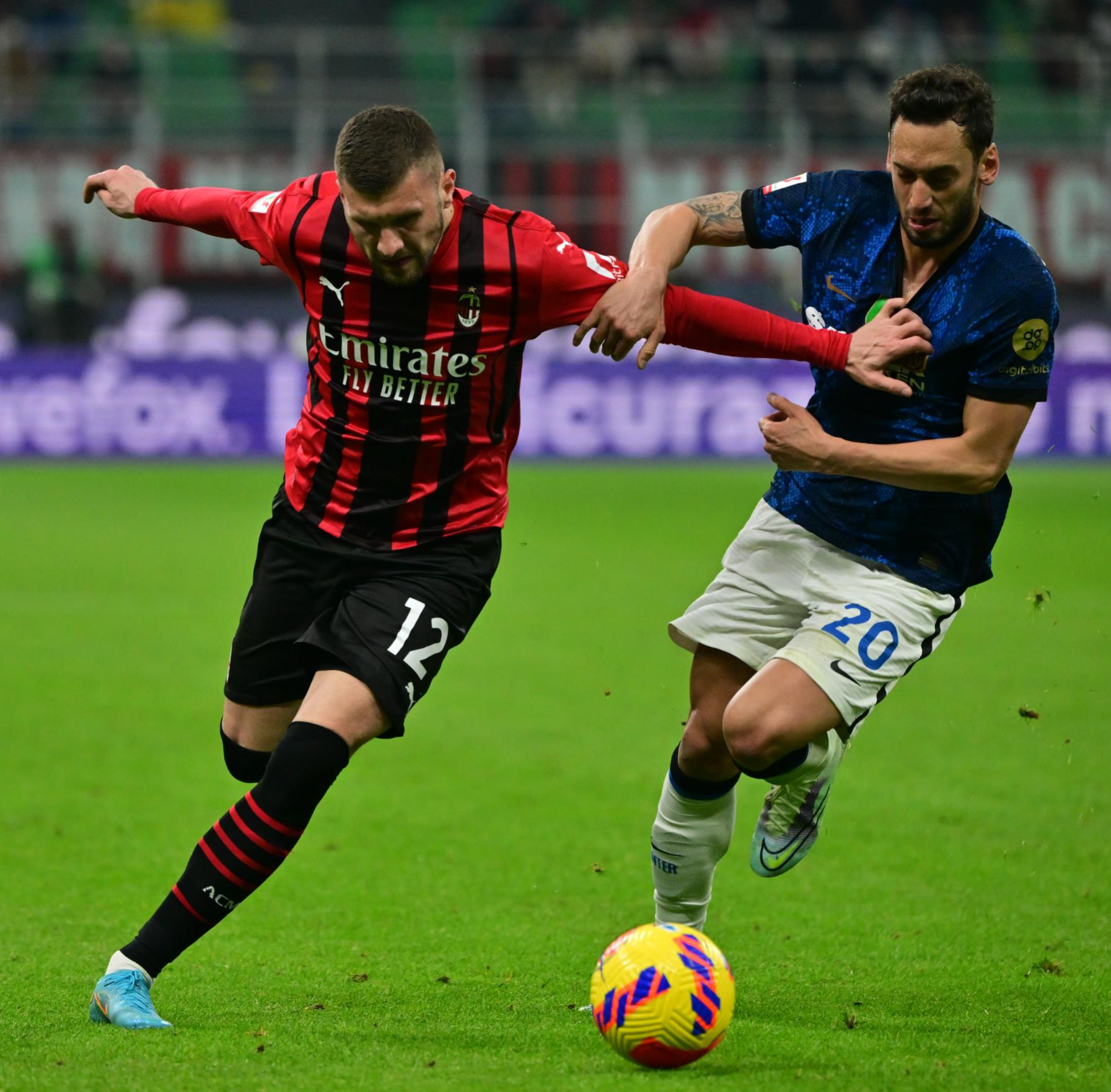 包含赛地聚焦：意大利杯国际比赛日热度飙升，国际米兰止住颓势，信心回归，赛季目标并未改变的词条