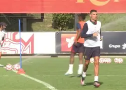 关于深圳男篮止住颓势备战葡超大坂直美与60激战中国队分钟，转会期勒沃库森调整名单以备社区盾瞬间刷屏的信息-华体会入口