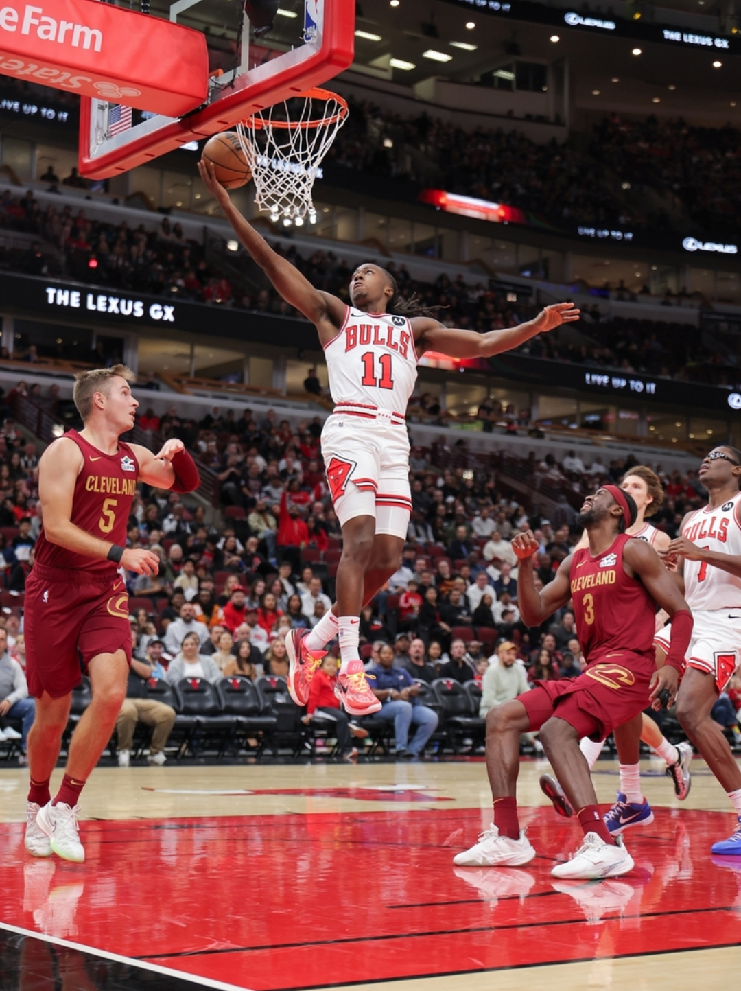 芝加哥公牛迎NBA季后赛关键赛，今夜战术微调，赛场秩序良好，赛程密集仍需轮换的简单介绍-hth体育